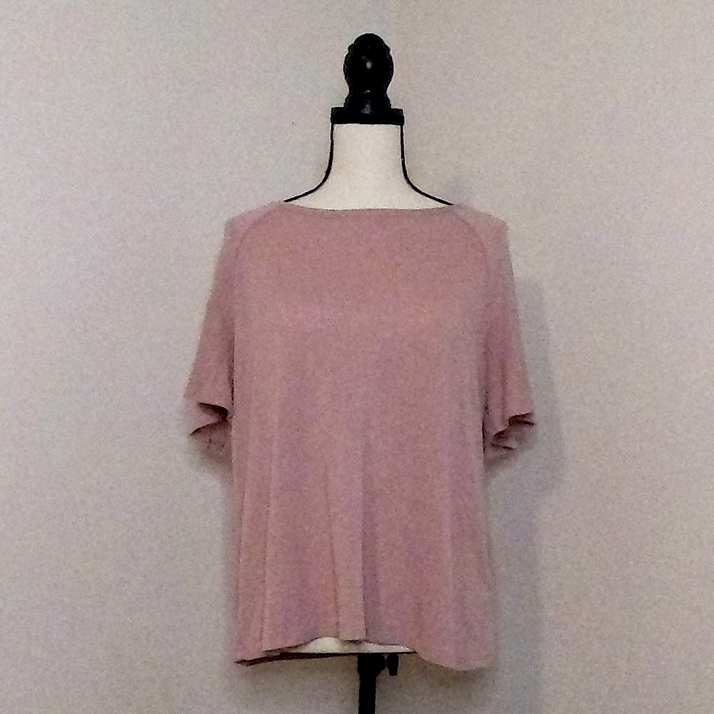 Reitmans Short Flutter Sleeve Top in Pale Mauve